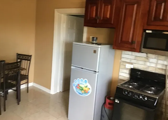 Hills Royale Villa -Ironshore Montego Bay